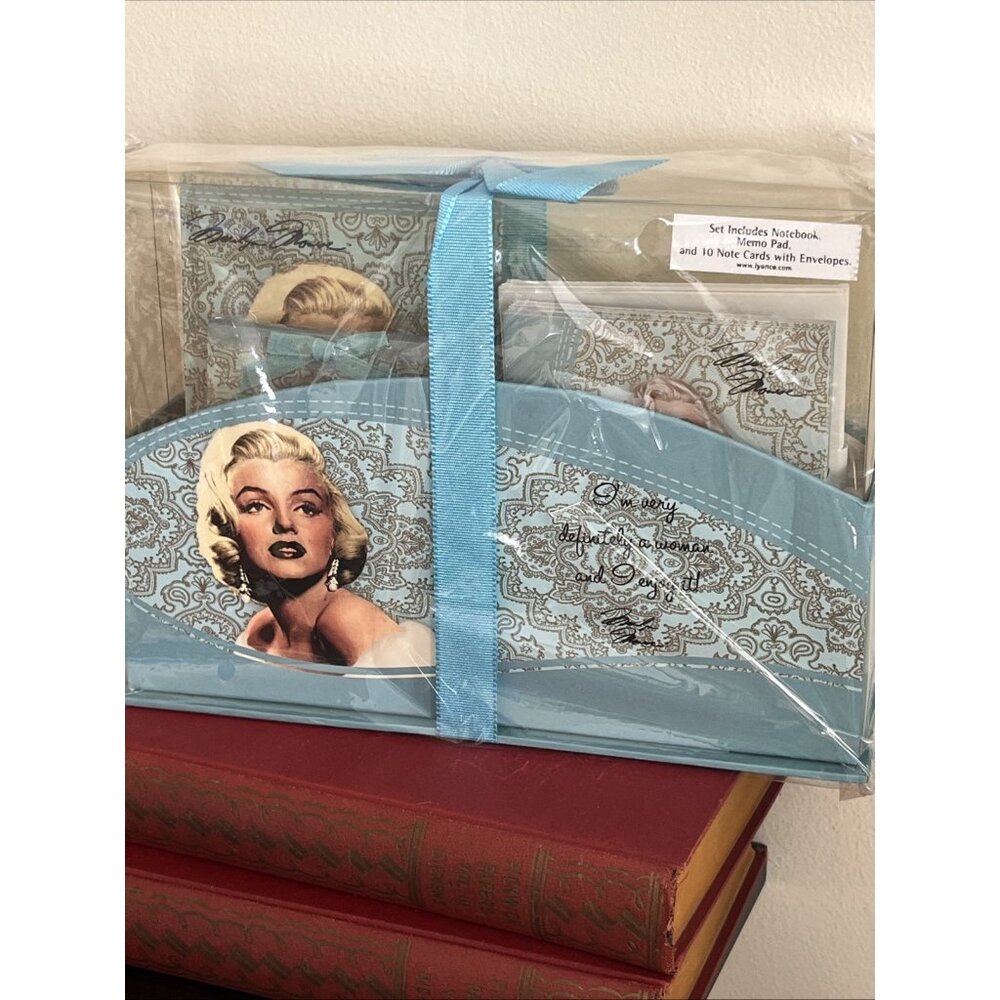Stationary Set Notebook Memo Pad Note Cards And Envelopes Marylyn Monroe